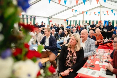 Foto des Albums: 100 Jahre FC DoRi