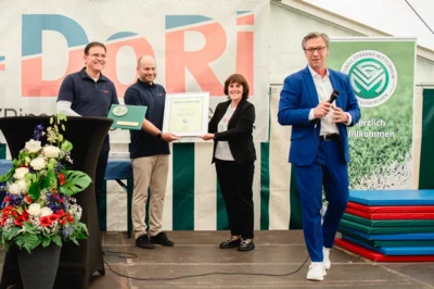 Foto des Albums: 100 Jahre FC DoRi
