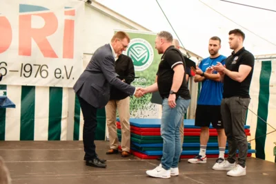 Foto des Albums: 100 Jahre FC DoRi