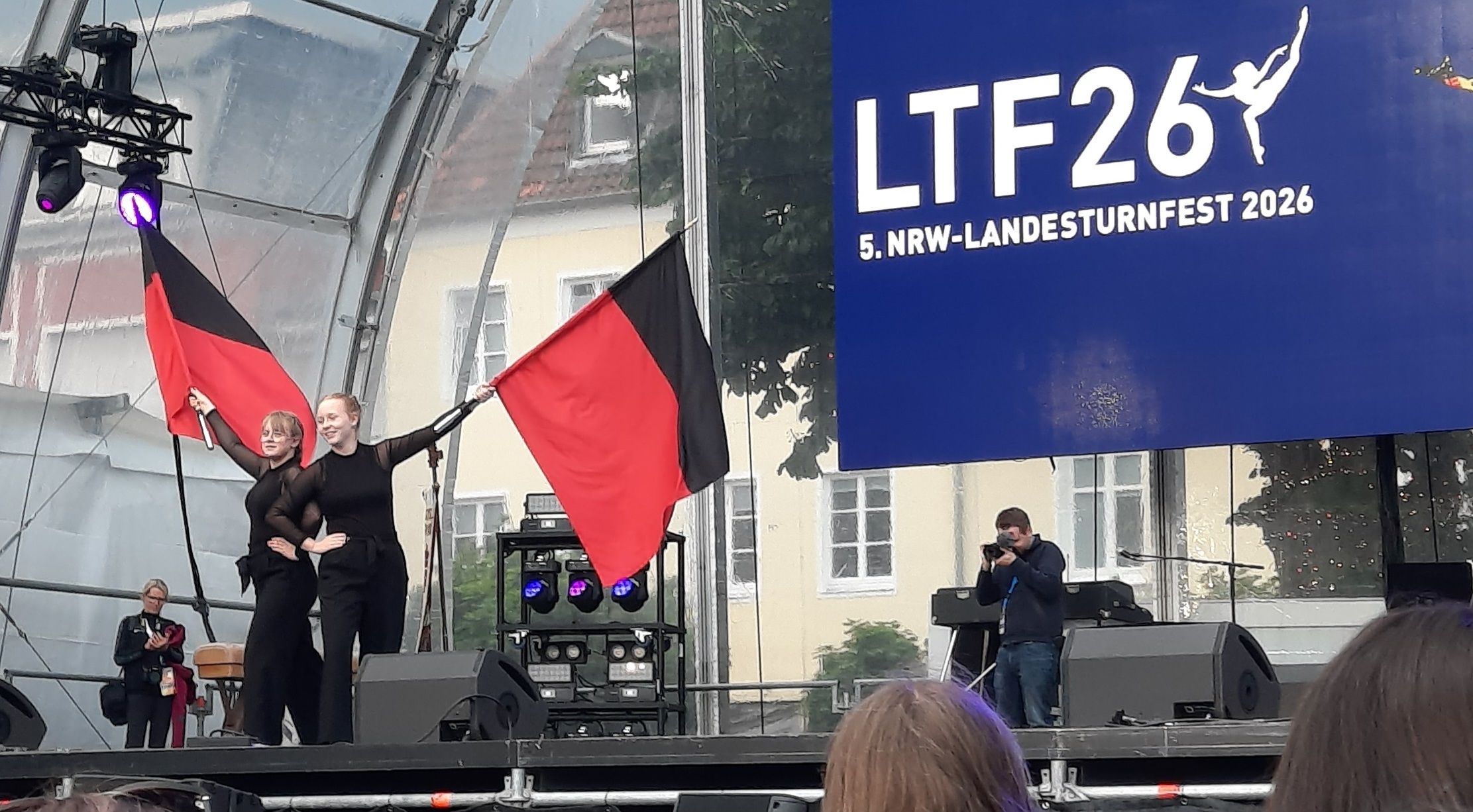 Bild: 5d Fahnenschwenker