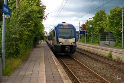 Ab Lemmie mit der S-Bahn  (Bild vergr&ouml;&szlig;ern)