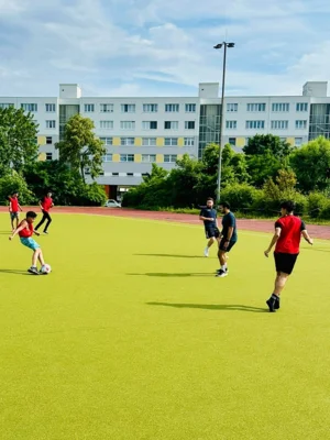 Foto des Albums: Fußball in der High-Deck-Siedlung