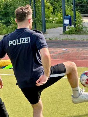 Foto des Albums: Fußball in der High-Deck-Siedlung