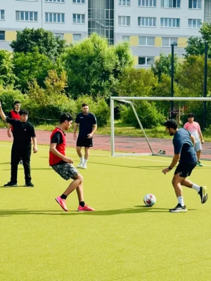 Foto des Albums: Fußball in der High-Deck-Siedlung