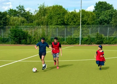 Foto des Albums: Fußball in der High-Deck-Siedlung