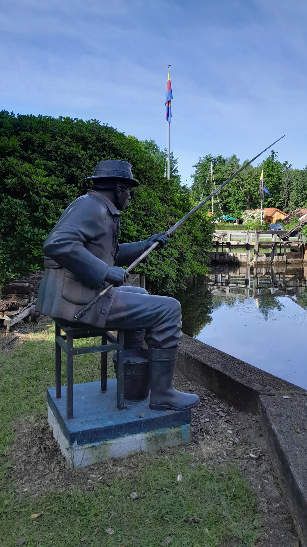 Bild: Heinrich, der Angler