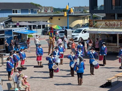 Mittsommerfest in Dageb&uuml;ll  (Bild vergr&ouml;&szlig;ern)