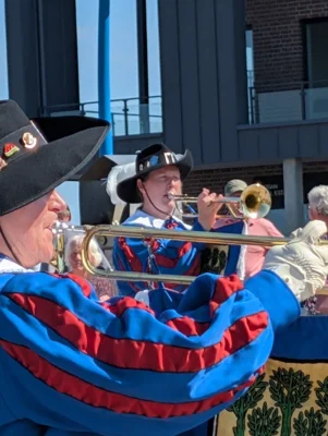 Mittsommerfest in Dageb&uuml;ll  (Bild vergr&ouml;&szlig;ern)