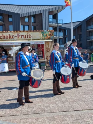 Mittsommerfest in Dageb&uuml;ll  (Bild vergr&ouml;&szlig;ern)