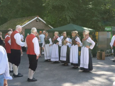 Foto des Albums: Glockenturmfest der St. Johannes-Kirch Seester