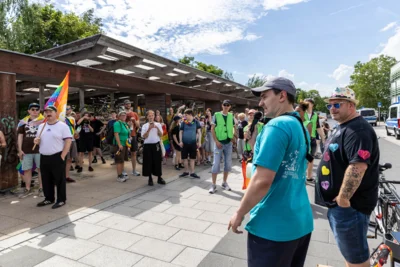 Foto des Albums: Fahnenhissung zum Christopher Street Day