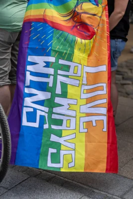 Foto des Albums: Fahnenhissung zum Christopher Street Day
