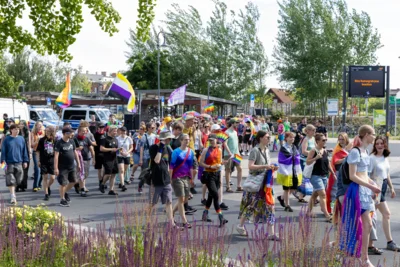 Foto des Albums: Fahnenhissung zum Christopher Street Day
