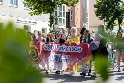 Foto des Albums: Fahnenhissung zum Christopher Street Day