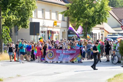 Foto des Albums: Fahnenhissung zum Christopher Street Day