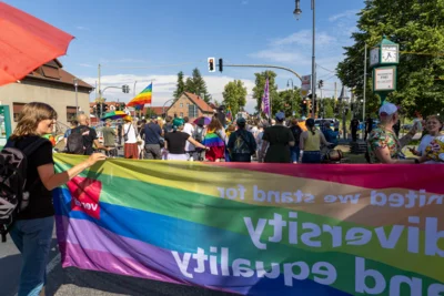 Foto des Albums: Fahnenhissung zum Christopher Street Day