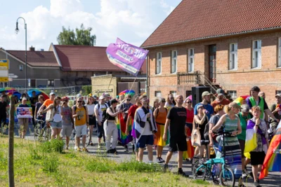 Foto des Albums: Fahnenhissung zum Christopher Street Day