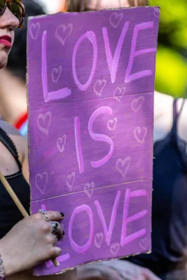 Foto des Albums: Fahnenhissung zum Christopher Street Day