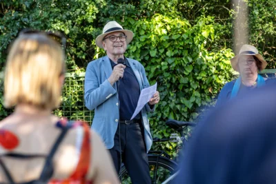 Foto des Albums: Fahnenhissung zum Christopher Street Day