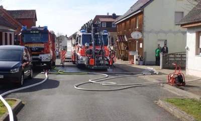 Foto des Albums: 16.03.2020 Feuer 2 - Bünnebergstr. Velpke- Gebäudebrand