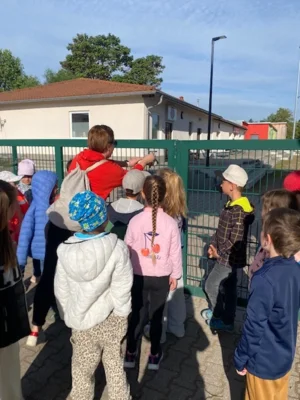 Foto des Albums: Dorfrundgang Klasse 1b- Dank an Frau Lugenheim