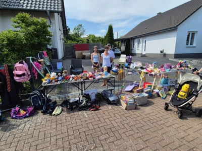 Foto des Albums: Hofflohmarkt in Neuendorf