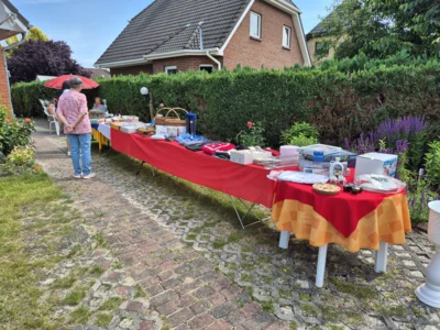 Foto des Albums: Hofflohmarkt in Neuendorf