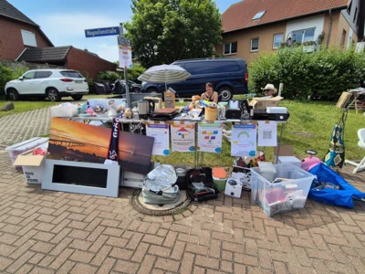 Foto des Albums: Hofflohmarkt in Neuendorf