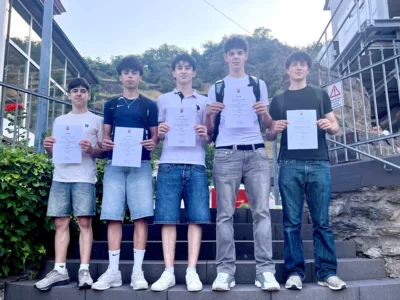 Die Jungsgruppe der Klasse 9a erhielt einen 1. Landespreis  (Bild vergr&ouml;&szlig;ern)