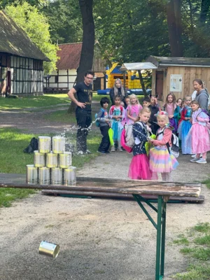 image022  (Bild vergr&ouml;&szlig;ern)