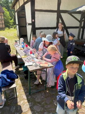 image040  (Bild vergr&ouml;&szlig;ern)