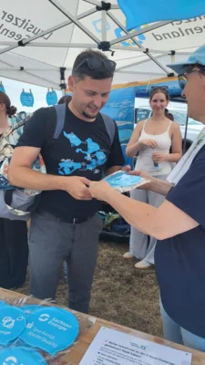 Badekappe f&uuml;r den B&uuml;rgermeister - Foto: Hoika  (Bild vergr&ouml;&szlig;ern)