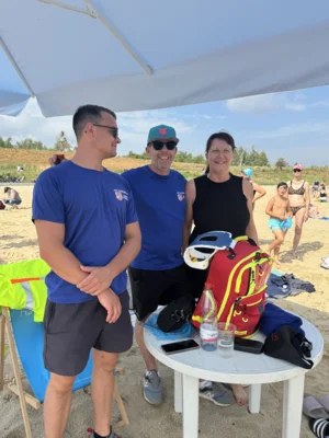 Rettungsschwimmer vom FEZ Gro&szlig;r&auml;schen  (Bild vergr&ouml;&szlig;ern)
