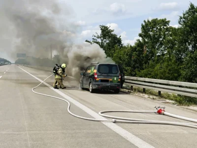 Foto des Albums: EINSATZ BR2 PKW-Brand Kleinbrand