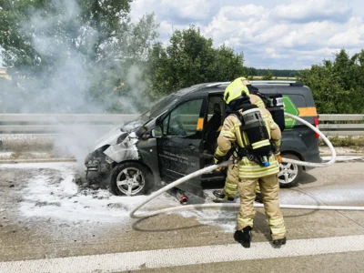 Foto des Albums: EINSATZ BR2 PKW-Brand Kleinbrand
