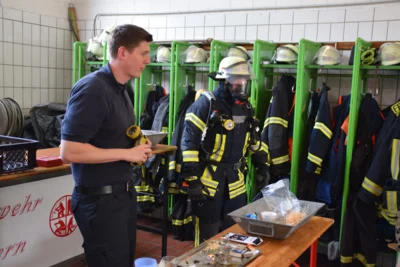 Foto des Albums: Besuch bei der Feuerwehr in Lünern