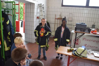 Foto des Albums: Besuch bei der Feuerwehr in Lünern