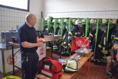 Foto des Albums: Besuch bei der Feuerwehr in Lünern