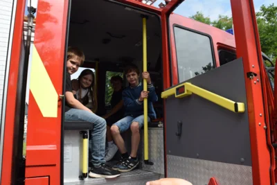 Foto des Albums: Besuch bei der Feuerwehr in Lünern