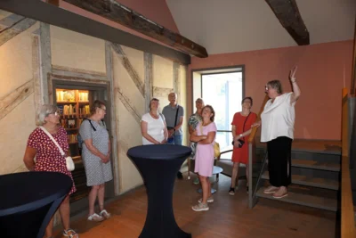 Foto des Albums: Seniorenwoche: Bibliothek im Kontor