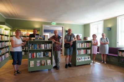 Foto des Albums: Seniorenwoche: Bibliothek im Kontor