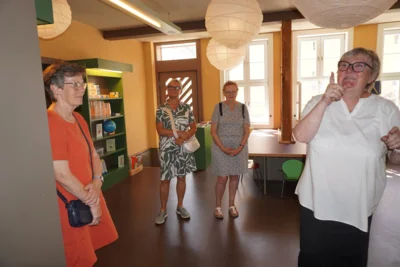 Foto des Albums: Seniorenwoche: Bibliothek im Kontor