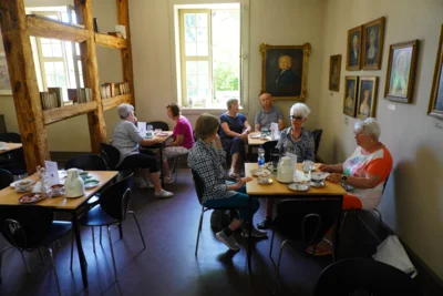Foto des Albums: Seniorenwoche: Bibliothek im Kontor