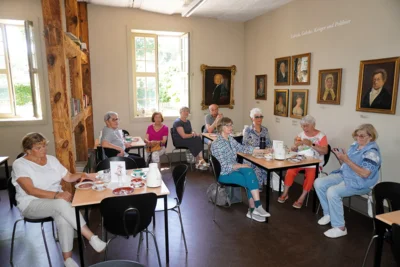 Foto des Albums: Seniorenwoche: Bibliothek im Kontor