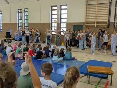 Foto des Albums: Tschüss und Goodbye!