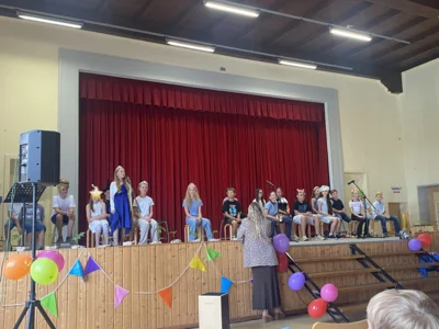 Foto des Albums: Letzter Schultag & Verabschiedung der Klasse 4