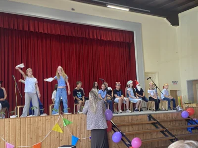 Foto des Albums: Letzter Schultag & Verabschiedung der Klasse 4