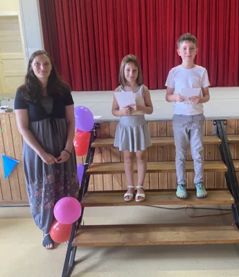 Foto des Albums: Letzter Schultag & Verabschiedung der Klasse 4
