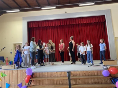 Foto des Albums: Letzter Schultag & Verabschiedung der Klasse 4