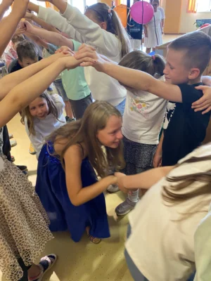 Foto des Albums: Letzter Schultag & Verabschiedung der Klasse 4